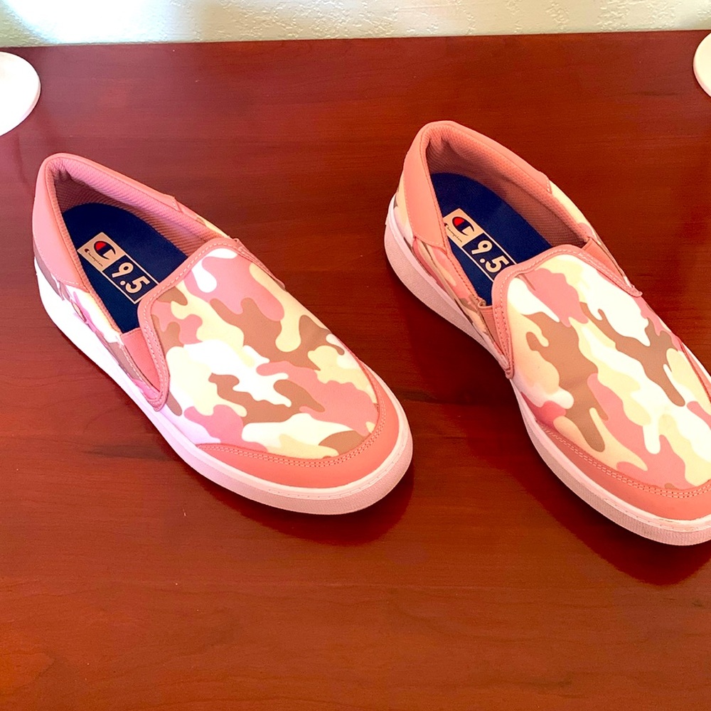 Champion Slip-ons Pink Camo sz 9.5
